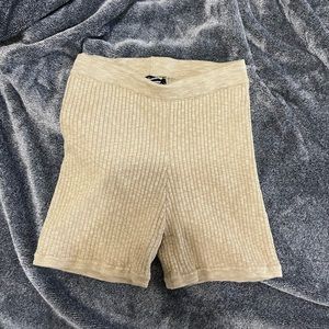 Biker short (ribbed knit)